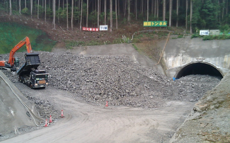 株式会社ノムラ｜第二東名高速道路　額田トンネル工事他第1トンネル工事